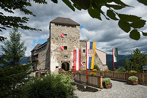 Außenansicht Burg Oberkapfenberg